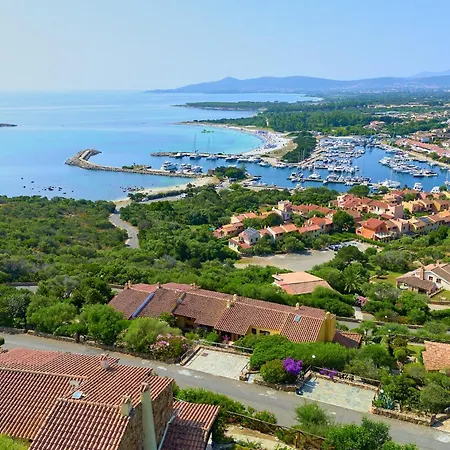 Due Bilocali Ristrutturati Nel 2025 Con Vista Panoramica Su Prázdninový dům Porto Ottiolu
